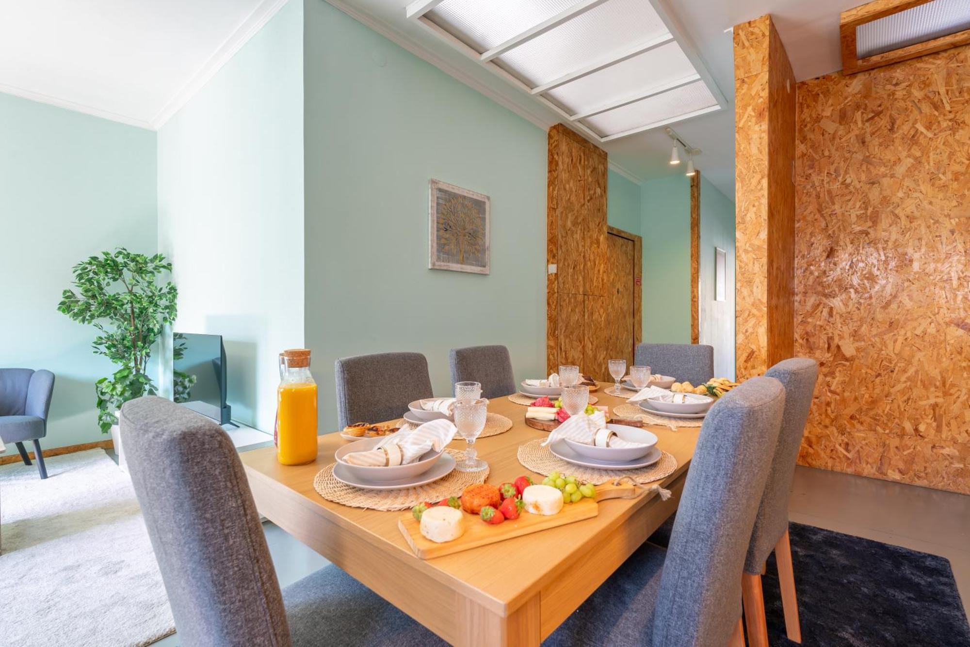 Apartmán Host Wise - Colorful Bright Flat With Balcony Porto Pokoj fotografie