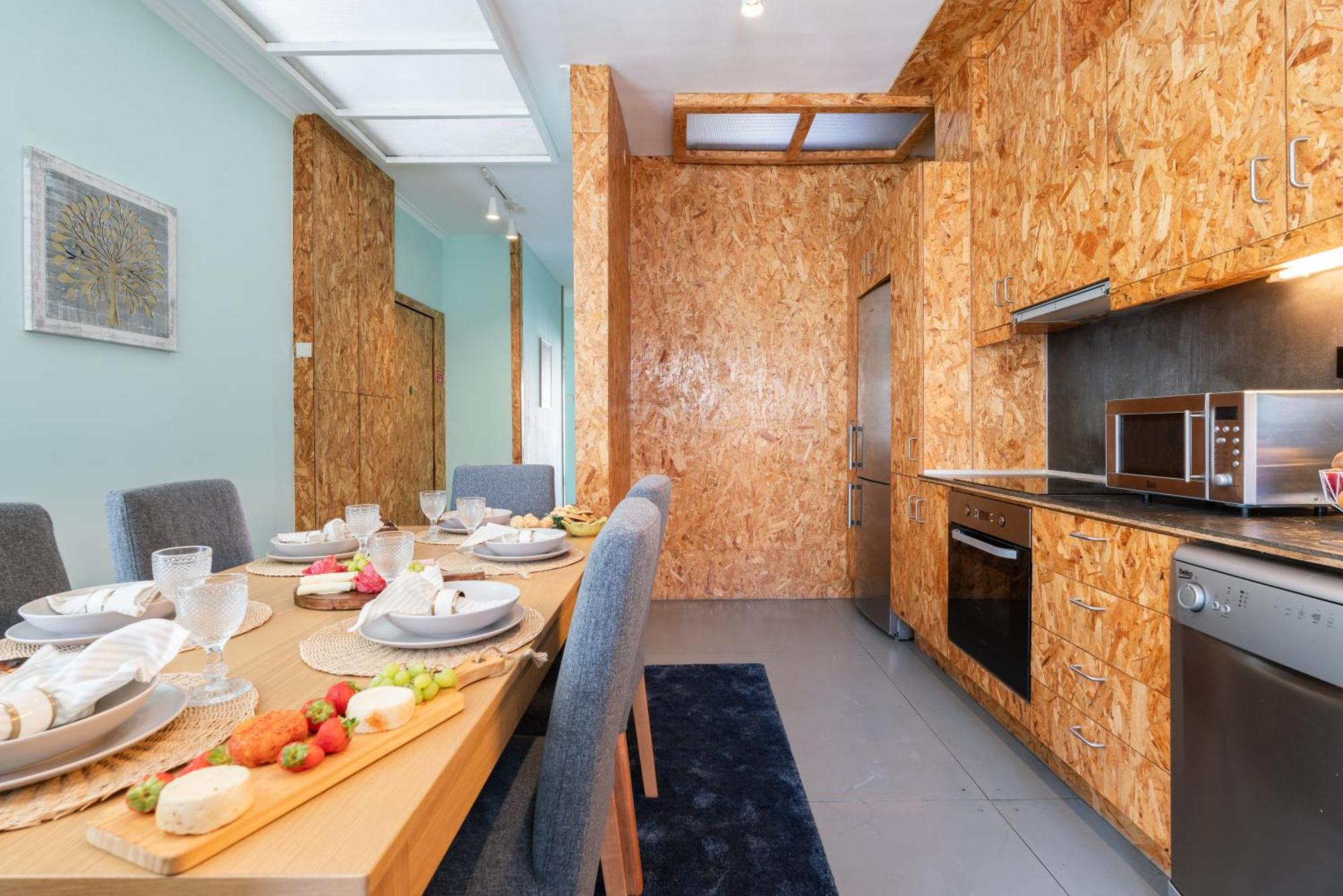 Apartmán Host Wise - Colorful Bright Flat With Balcony Porto Pokoj fotografie
